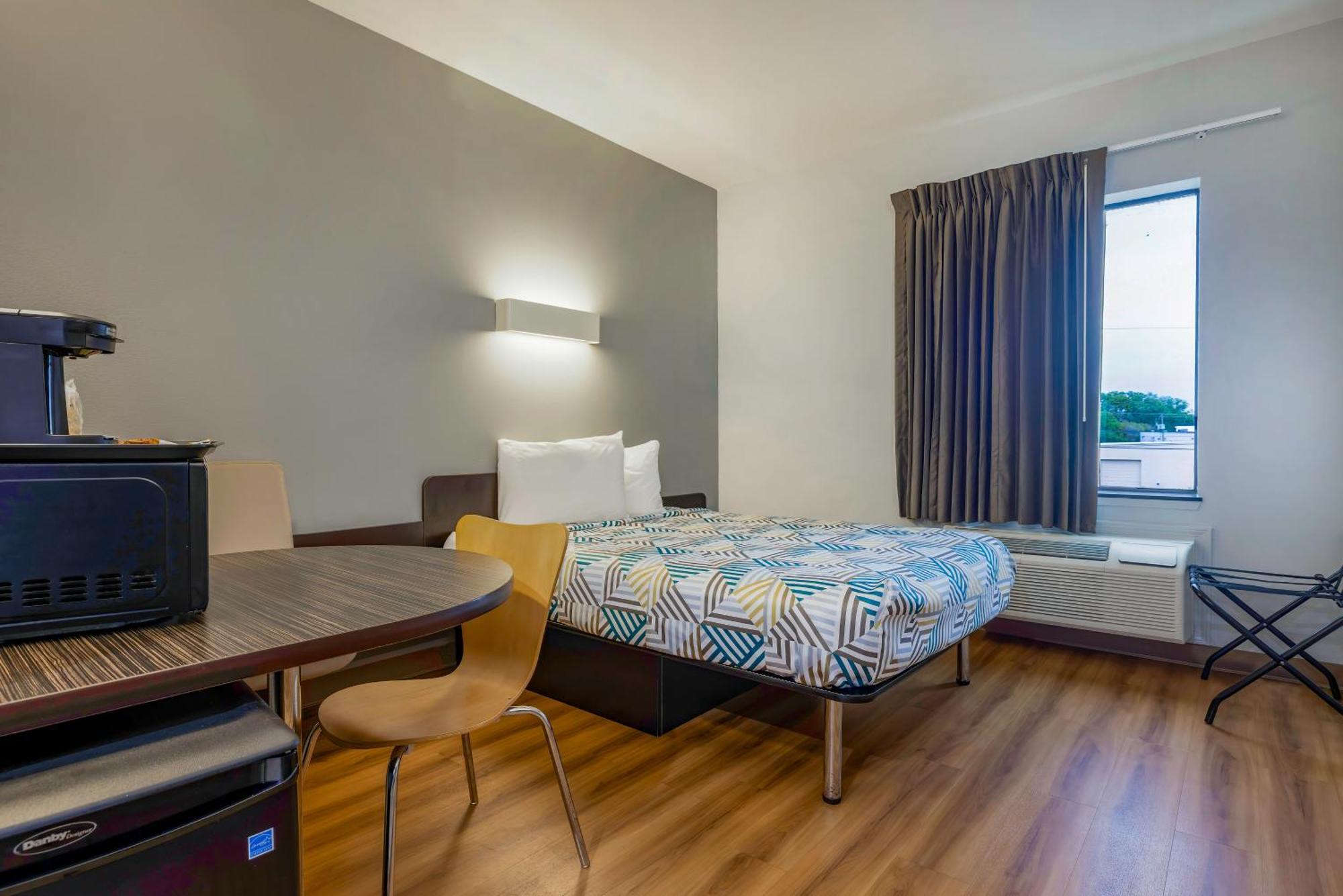 Studio 6 Suites Texas City, Tx I 45 South 텍사스시티 외부 사진